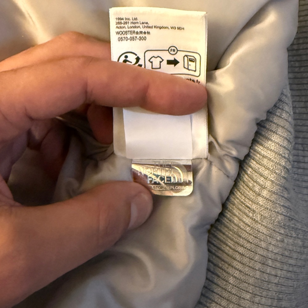 Supreme x The North Face Men's Down Filled Zip Up Hooded Sweatshirt - Picture 5 of 10